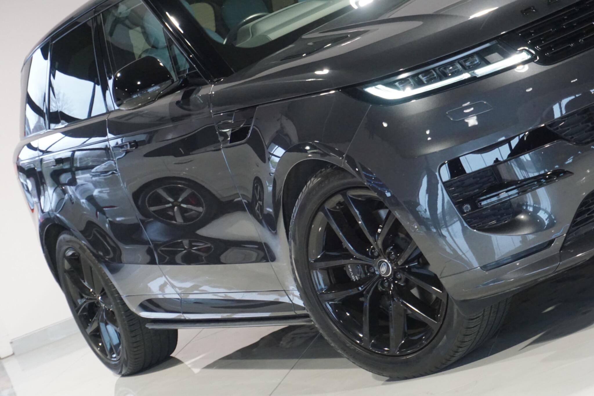 Land Rover Range Rover Sport 3.0 D300 MHEV Dynamic SE SUV 5dr Diesel Auto 4WD Euro 6 (s/s) (300 ps)